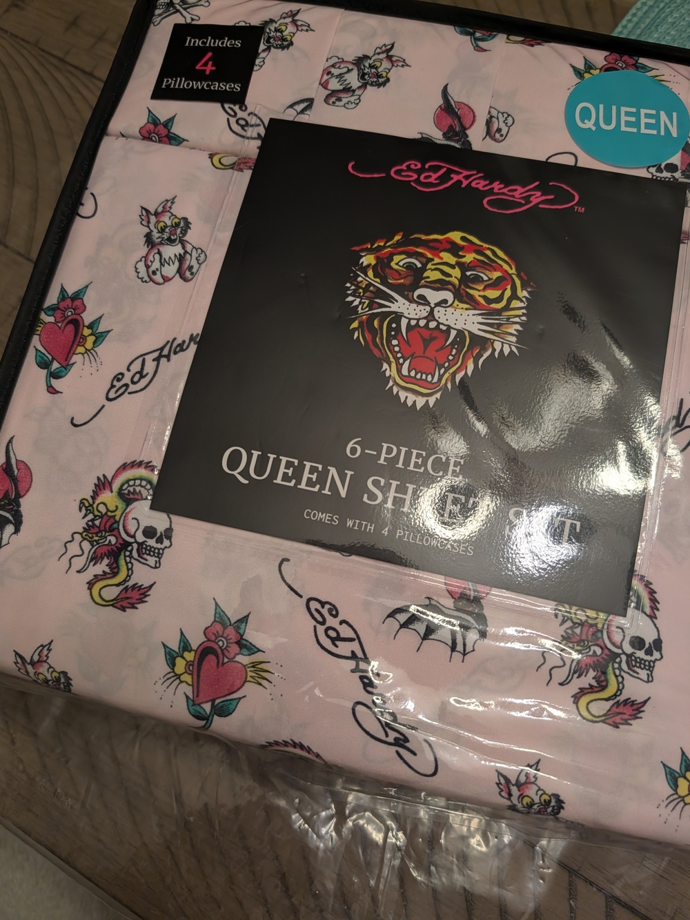 New Ed Hardy Pink Queen Sheet Set - 6-Piece